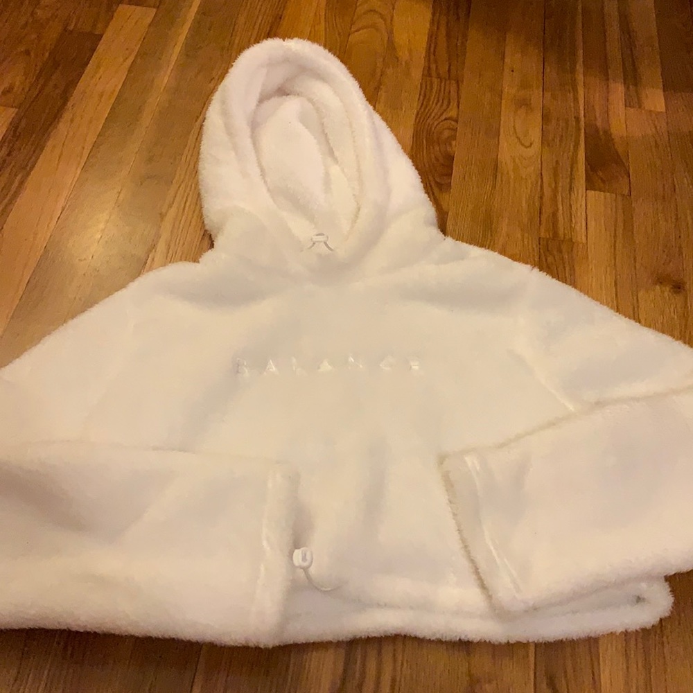 Balance Athletica White Cropped Sweatshirt Large!